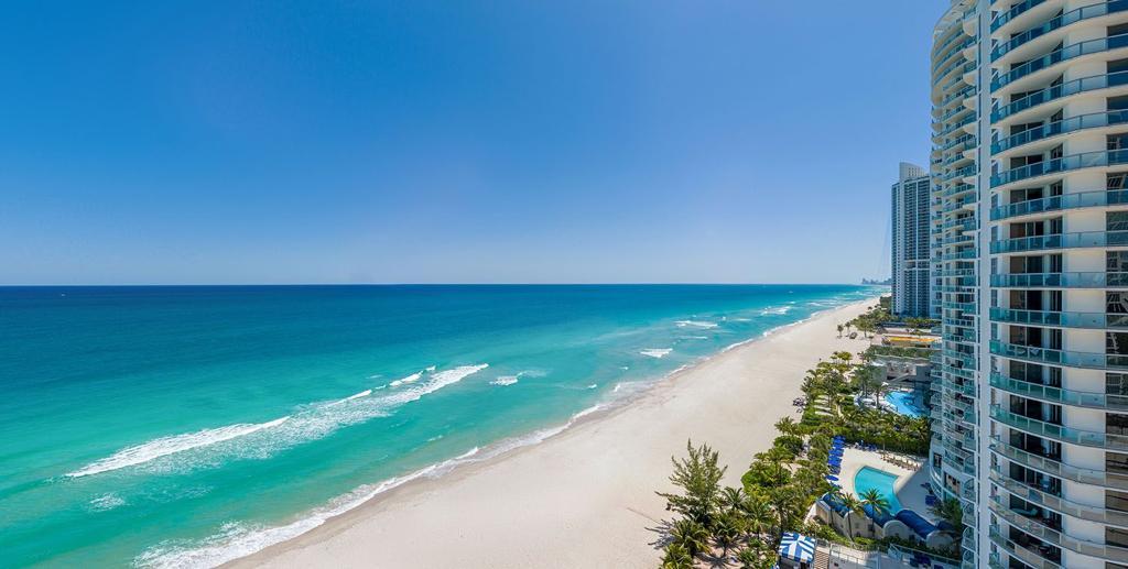 Luxury Waterfront Residence with Sunset Views in Sunny Isles Beach — capital_appreciation — gallery photo 5
