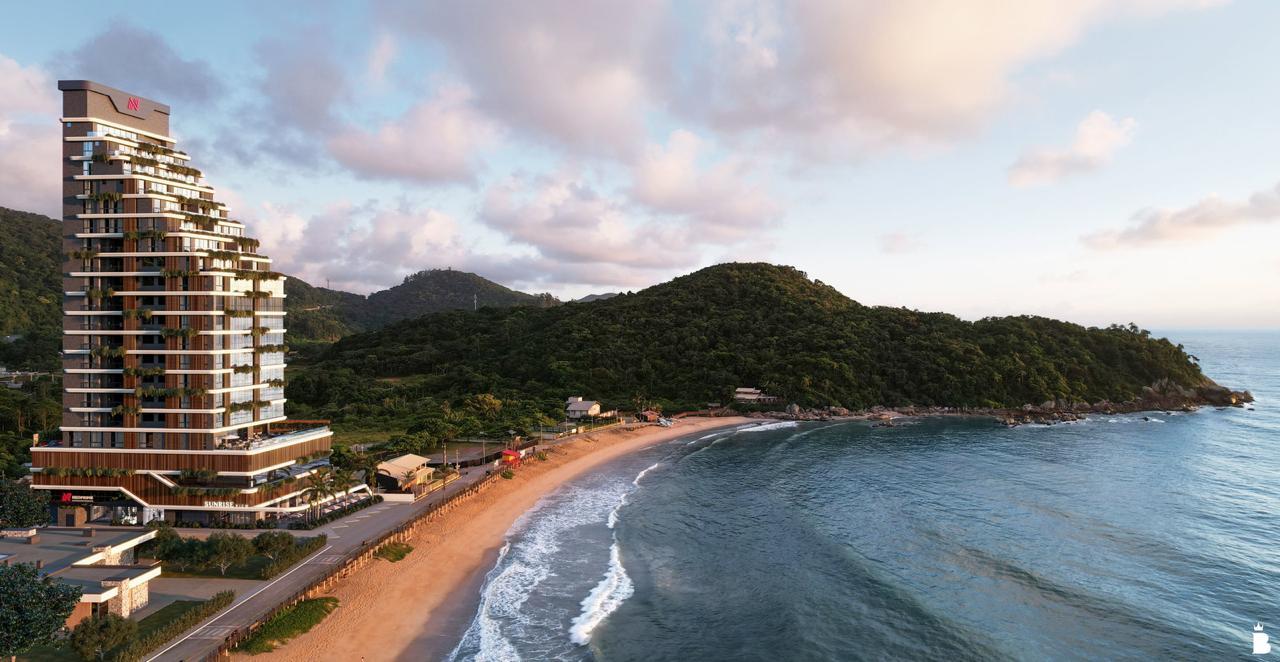 Residência Frente Mar Patrimonial | 4 Suítes | Florianópolis