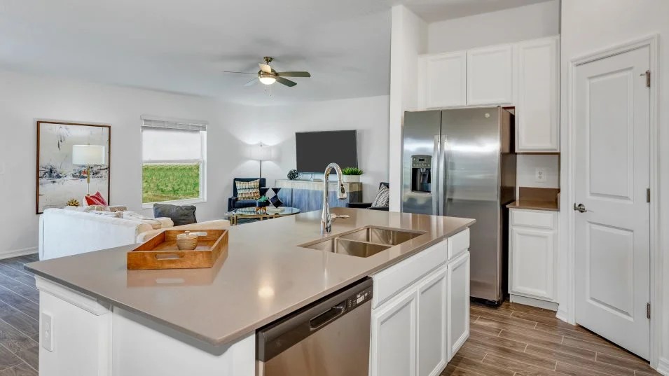 Casa Térrea Moderna com 3 Quartos em Kissimmee Florida — Kissimmee — photo 3